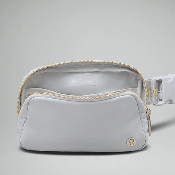 NEW Lululemon Everywhere Crossbody Belt Bag 1L Wordmark - Gray Silver and Gold - Picture 4 of 5
